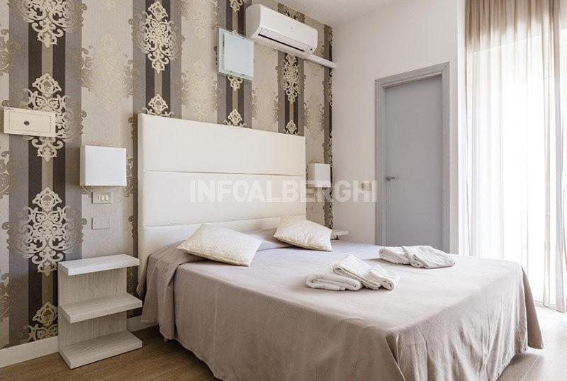 Hotel Ermeti B&B Brunch Riccione Exterior foto