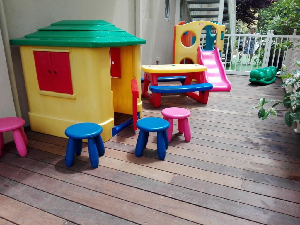Hotel Ermeti B&B Brunch Riccione Exterior foto